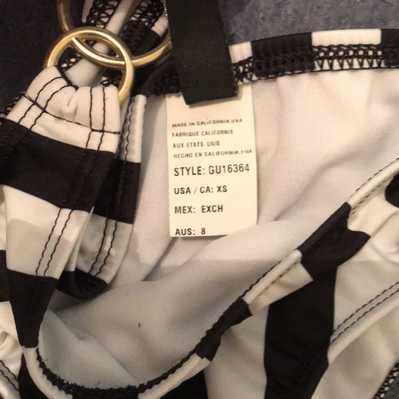 GUESS Bikini Bottoms - Picture 3 of 4